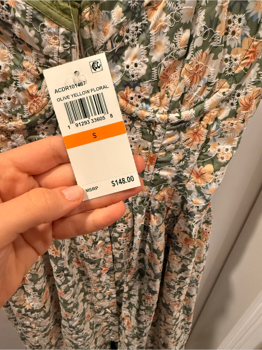 Astr green floral maxi dress with cream and peach accents - Picture 9 of 9